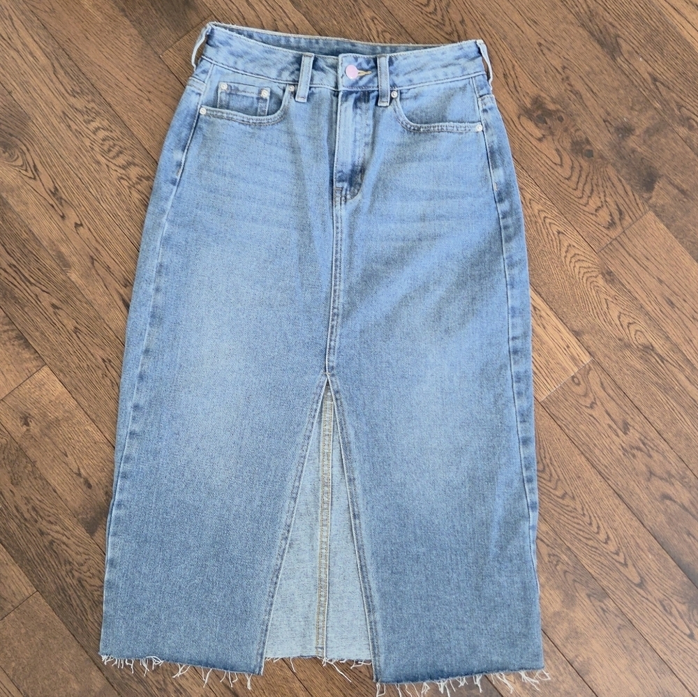 Barbie By Pacsun Light Wash Denim Midi Skirt with Front Slit Size 24